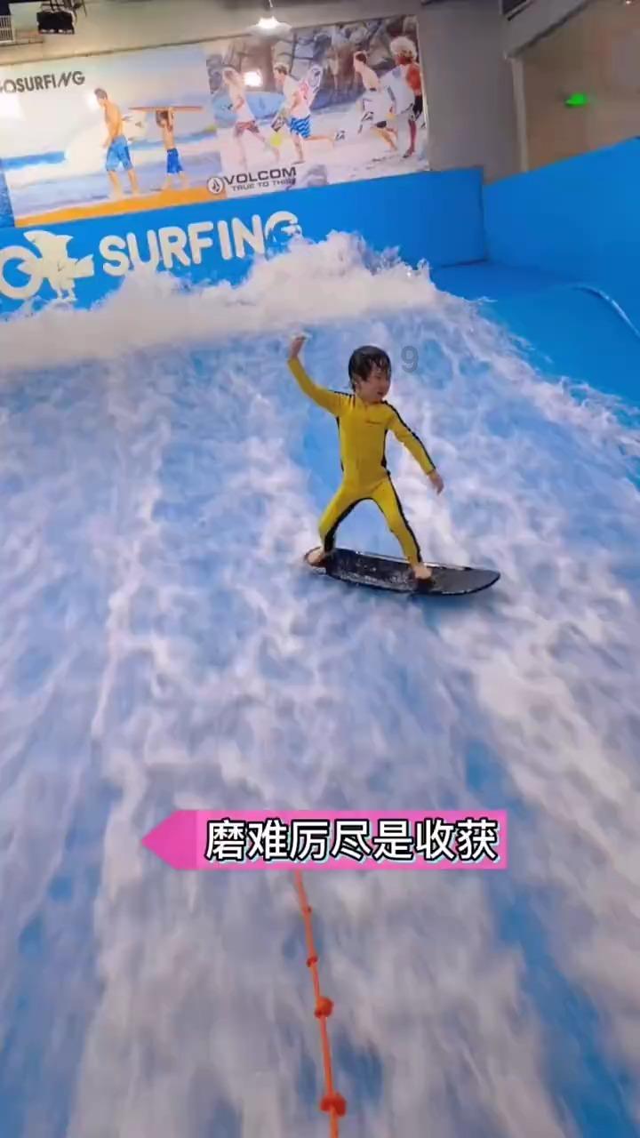 《繁花》热度依旧！各界大佬点评引争议